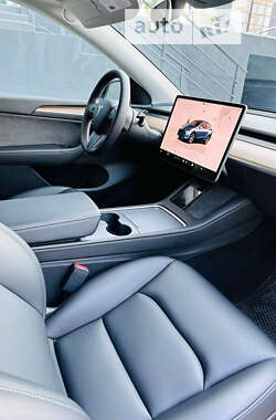 Внедорожник / Кроссовер Tesla Model Y 2022 в 
