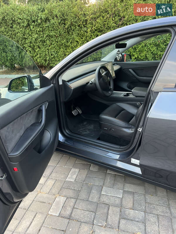 Внедорожник / Кроссовер Tesla Model Y 2021 в Змиеве фото 13 Внедорожник / Кроссовер Tesla Model Y 2021 в Змиеве