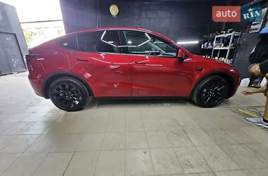 Внедорожник / Кроссовер Tesla Model Y 2023 в Киеве