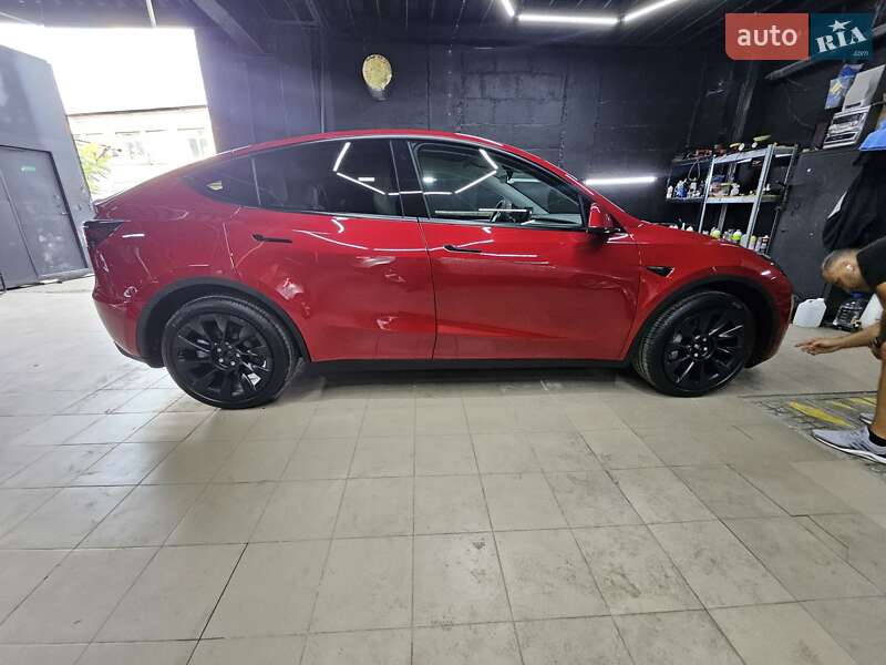 Позашляховик / Кросовер Tesla Model Y 2023 в Києві