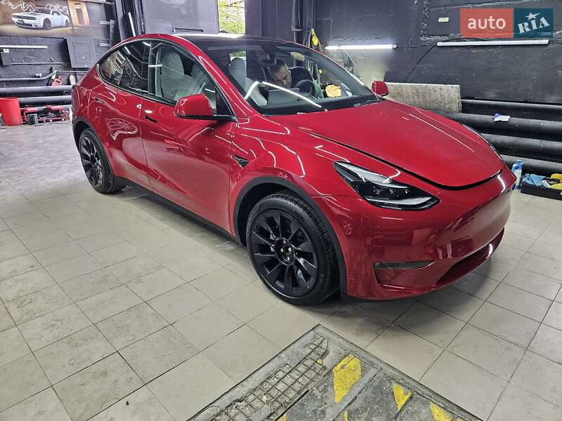Позашляховик / Кросовер Tesla Model Y 2023 в Києві