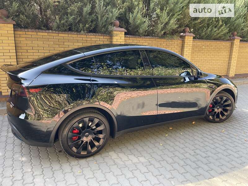 Внедорожник / Кроссовер Tesla Model Y 2023 в Хмельницком