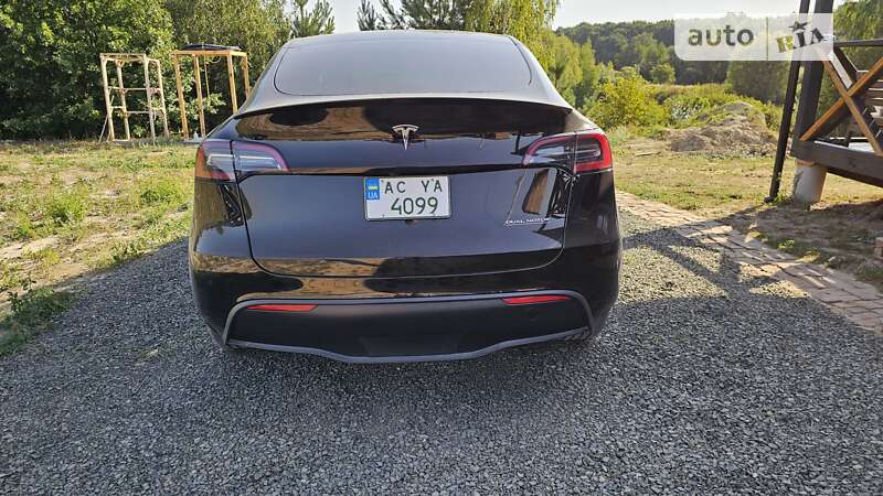 Позашляховик / Кросовер Tesla Model Y 2023 в Луцьку