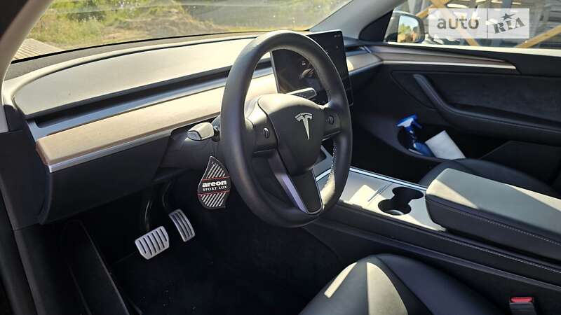Позашляховик / Кросовер Tesla Model Y 2023 в Луцьку