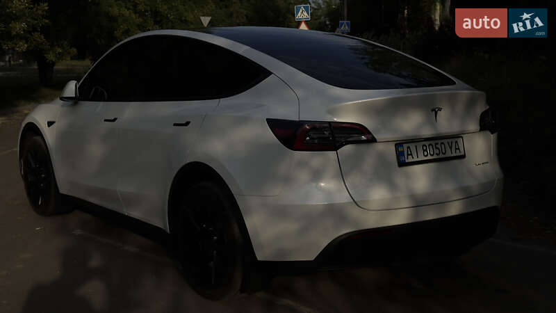 Внедорожник / Кроссовер Tesla Model Y 2023 в Днепре