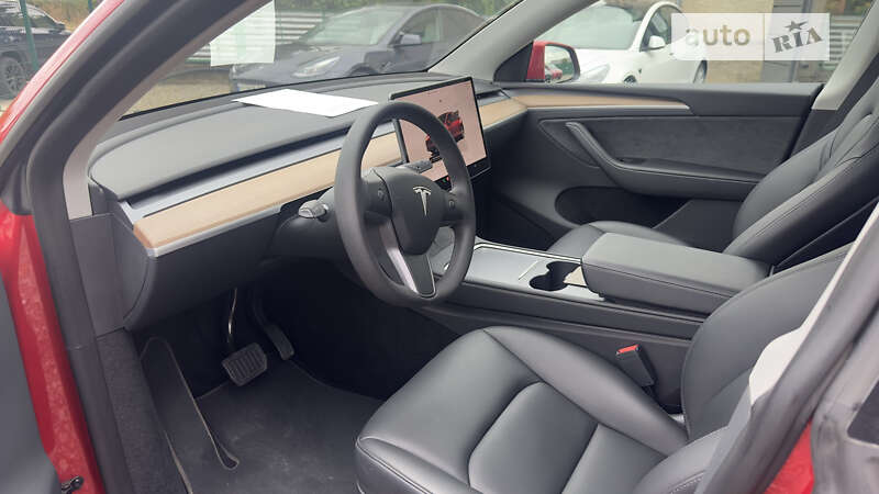 Внедорожник / Кроссовер Tesla Model Y 2023 в Виноградове фото 8 Внедорожник / Кроссовер Tesla Model Y 2023 в Виноградове