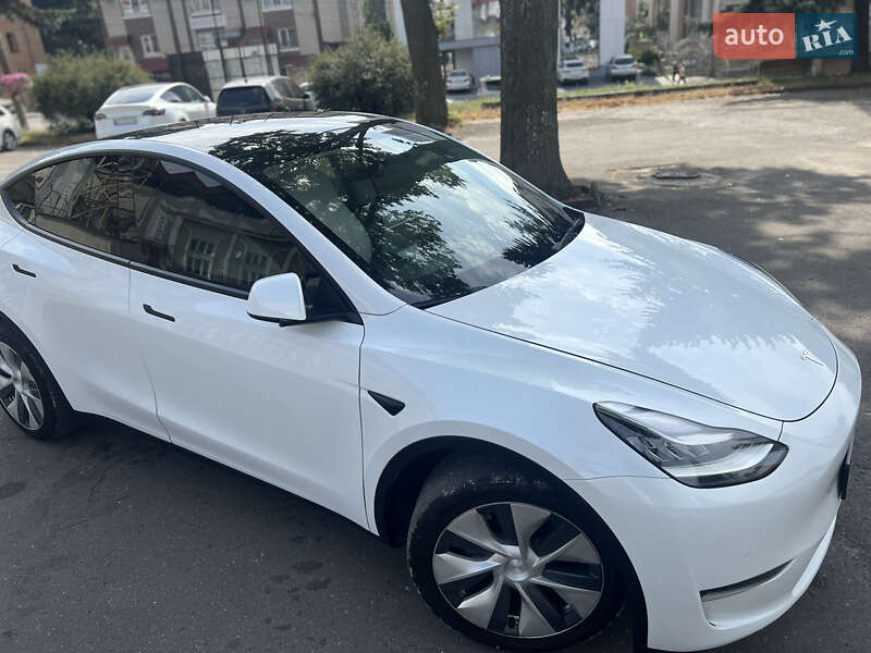 Внедорожник / Кроссовер Tesla Model Y 2020 в Тернополе
