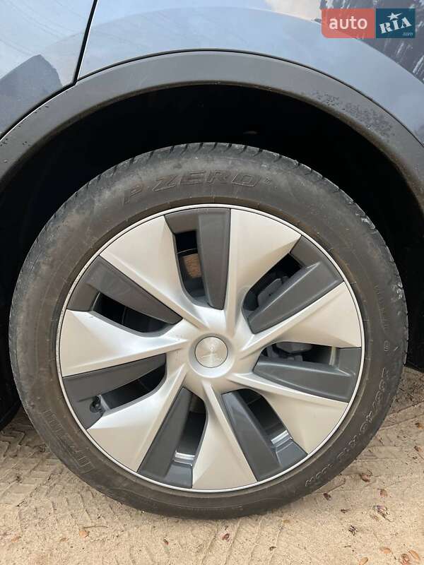 Позашляховик / Кросовер Tesla Model Y 2020 в Києві фото 25 Позашляховик / Кросовер Tesla Model Y 2020 в Києві