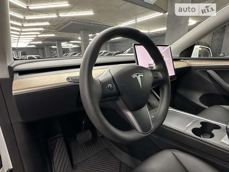 Внедорожник / Кроссовер Tesla Model Y 2022 в Харькове