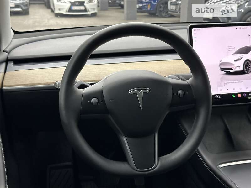 Внедорожник / Кроссовер Tesla Model Y 2022 в Харькове