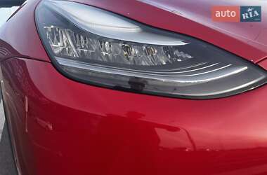 Внедорожник / Кроссовер Tesla Model Y 2021 в Львове