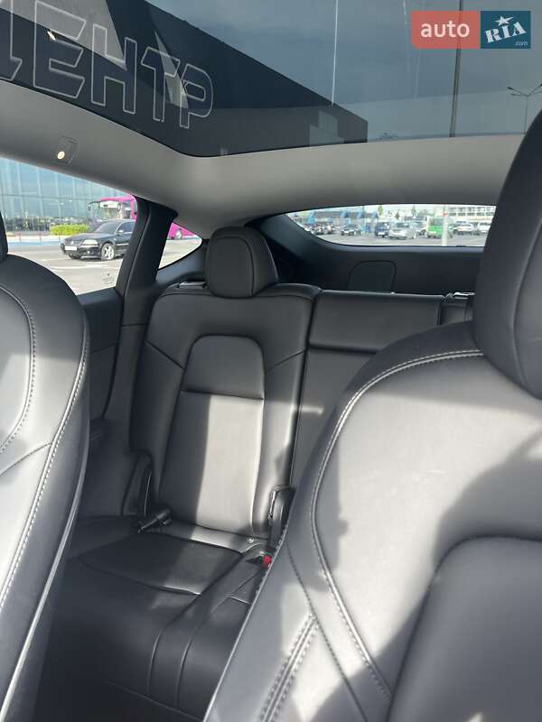 Внедорожник / Кроссовер Tesla Model Y 2021 в Львове