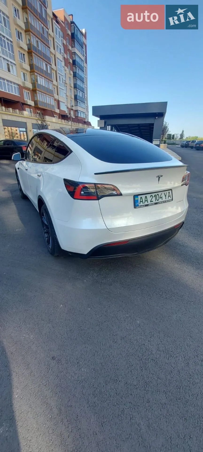 2020 Tesla Model Y - мініатюра 18