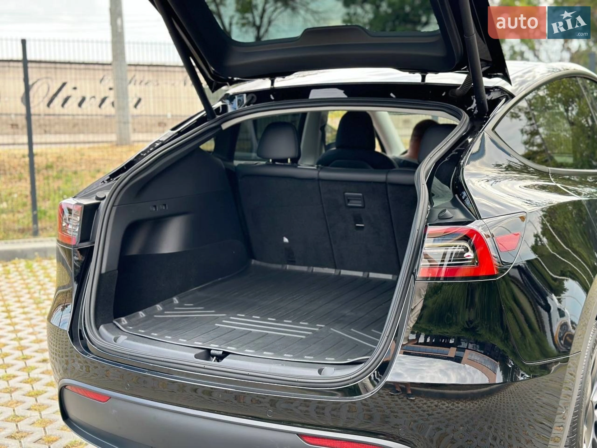 2021 Tesla Model Y - мініатюра 12
