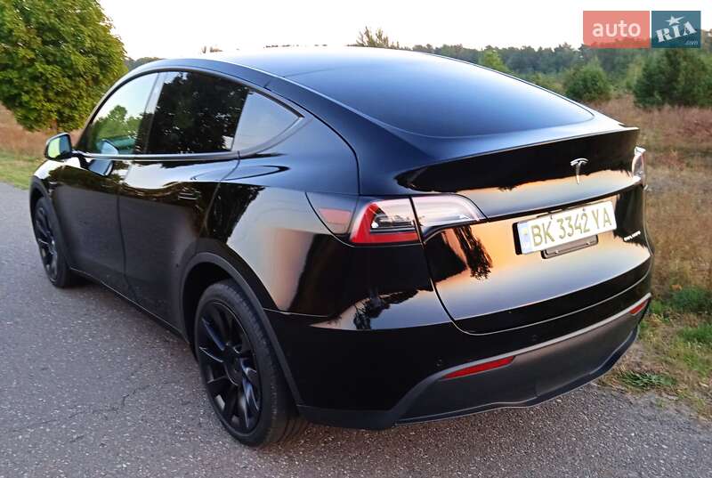 Внедорожник / Кроссовер Tesla Model Y 2022 в Костополе