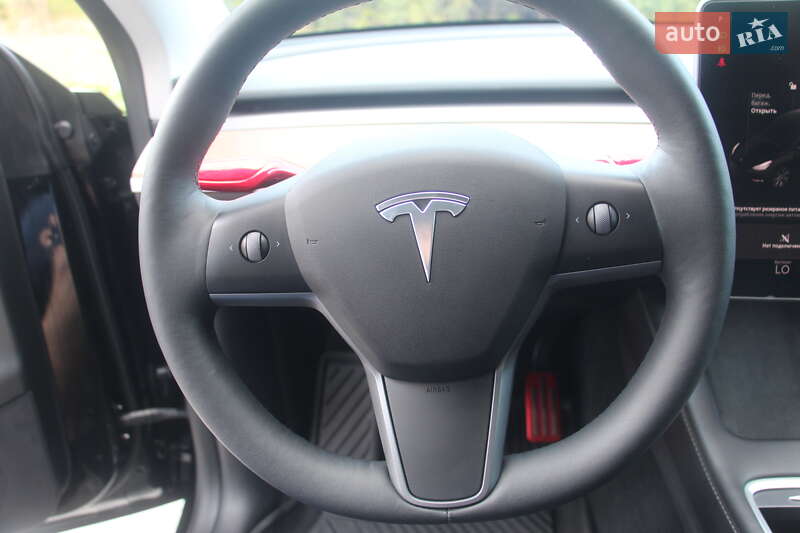 Внедорожник / Кроссовер Tesla Model Y 2021 в Львове