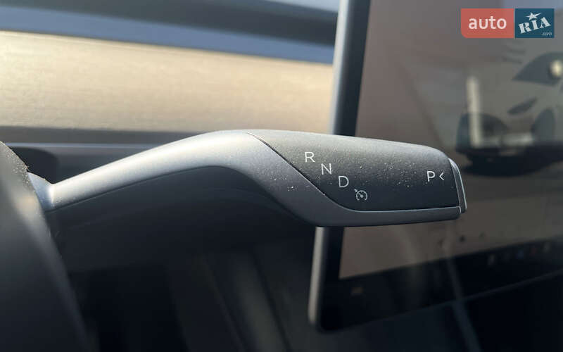 Позашляховик / Кросовер Tesla Model Y 2023 в Мукачевому
