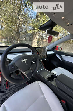 Внедорожник / Кроссовер Tesla Model Y 2022 в 
