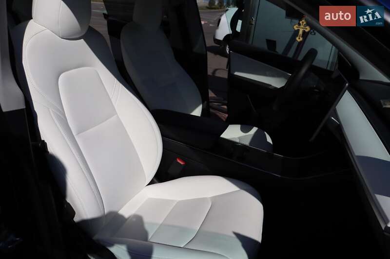 Внедорожник / Кроссовер Tesla Model Y 2020 в Виннице
