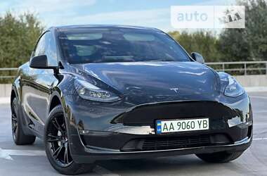 Внедорожник / Кроссовер Tesla Model Y 2022 в Киеве