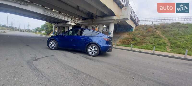 Внедорожник / Кроссовер Tesla Model Y 2023 в Одессе
