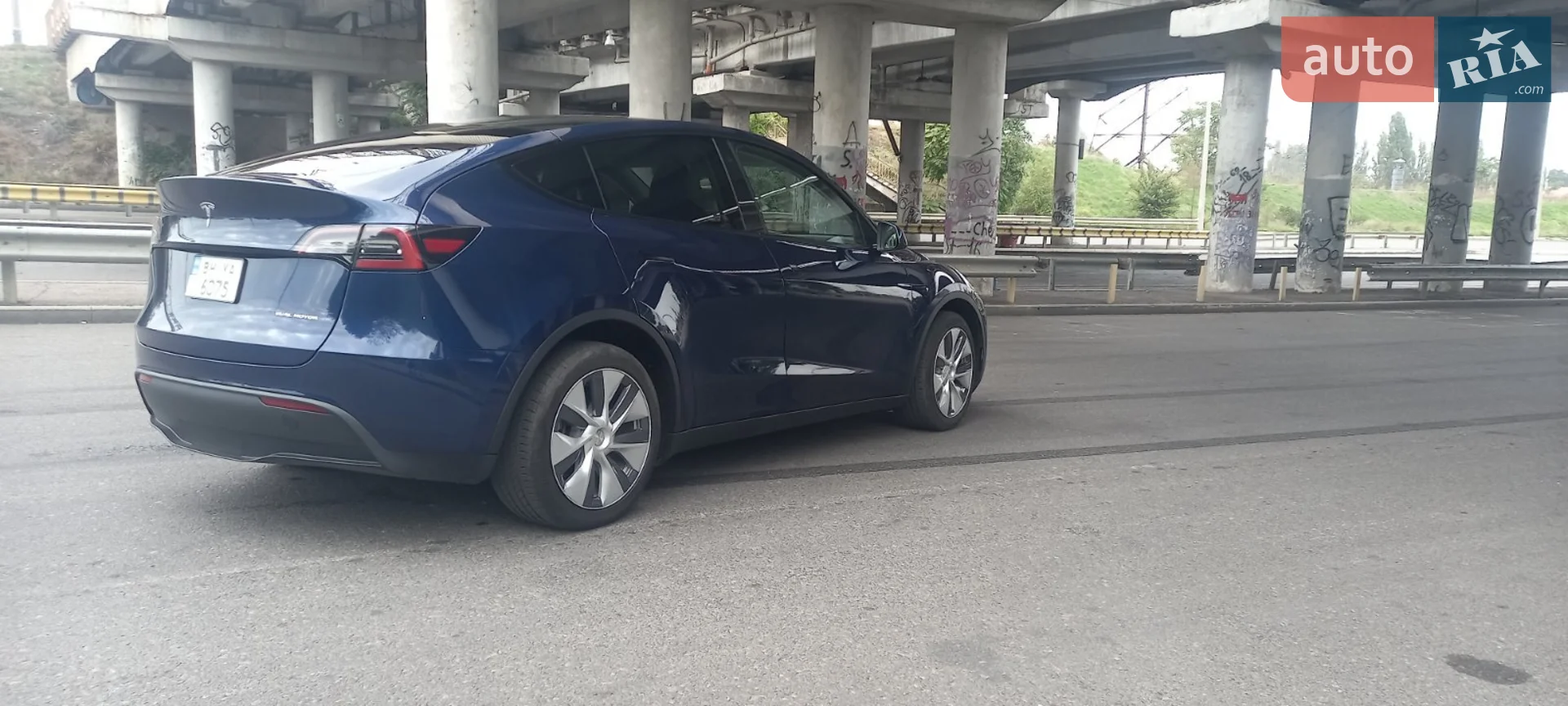 2023 Tesla Model Y - мініатюра 8