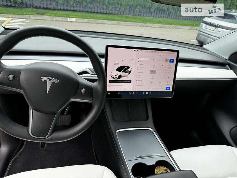 Позашляховик / Кросовер Tesla Model Y 2021 в Києві фото 26 Позашляховик / Кросовер Tesla Model Y 2021 в Києві