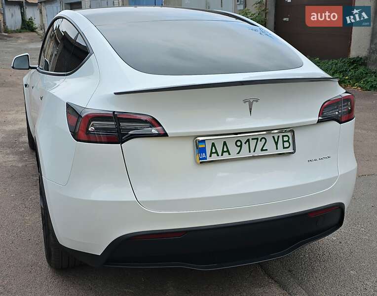 Позашляховик / Кросовер Tesla Model Y 2023 в Києві