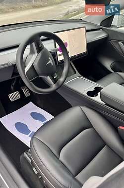 Внедорожник / Кроссовер Tesla Model Y 2021 в Киеве
