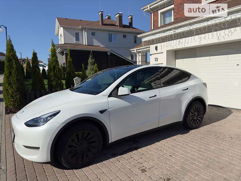 Позашляховик / Кросовер Tesla Model Y 2021 в Києві фото 7 Позашляховик / Кросовер Tesla Model Y 2021 в Києві
