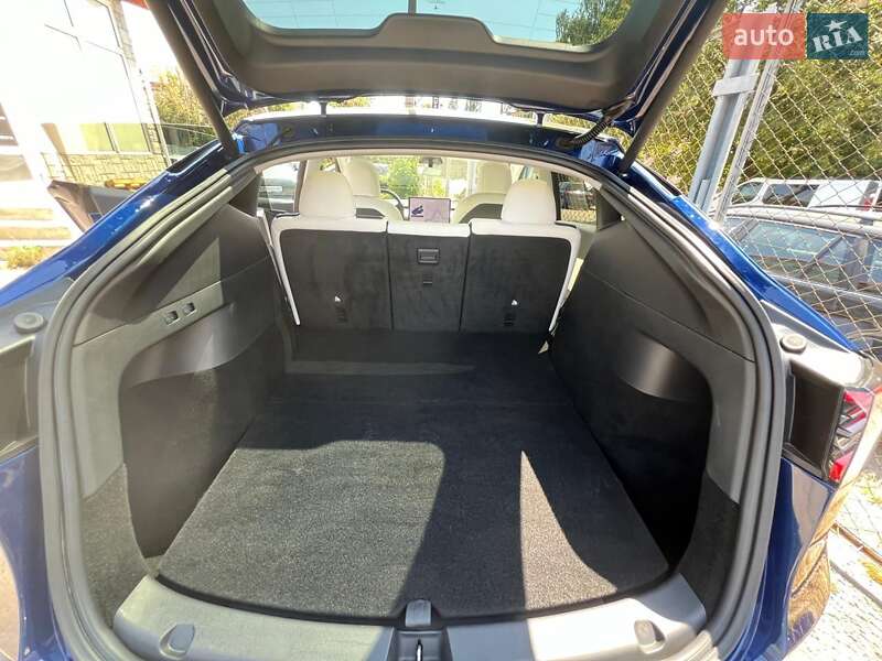 Внедорожник / Кроссовер Tesla Model Y 2020 в Виннице