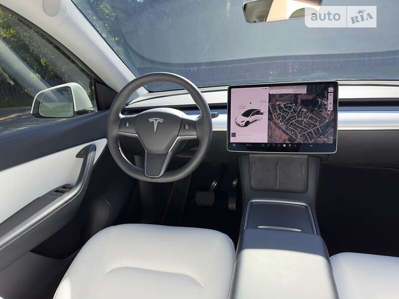 Позашляховик / Кросовер Tesla Model Y 2021 в Києві фото 27 Позашляховик / Кросовер Tesla Model Y 2021 в Києві
