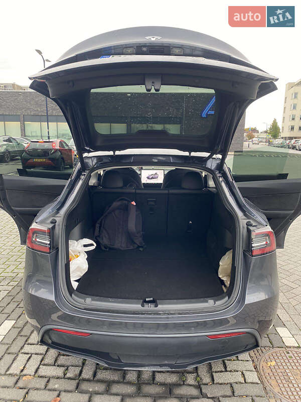 Позашляховик / Кросовер Tesla Model Y 2022 в Львові