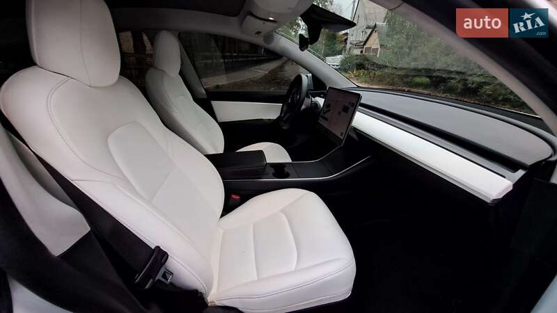 Позашляховик / Кросовер Tesla Model Y 2020 в Києві фото 13 Позашляховик / Кросовер Tesla Model Y 2020 в Києві