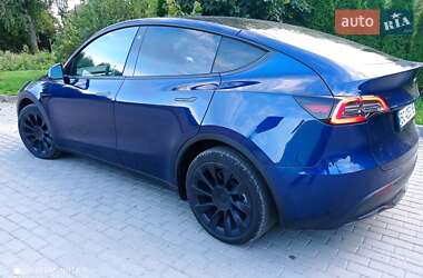Внедорожник / Кроссовер Tesla Model Y 2021 в 