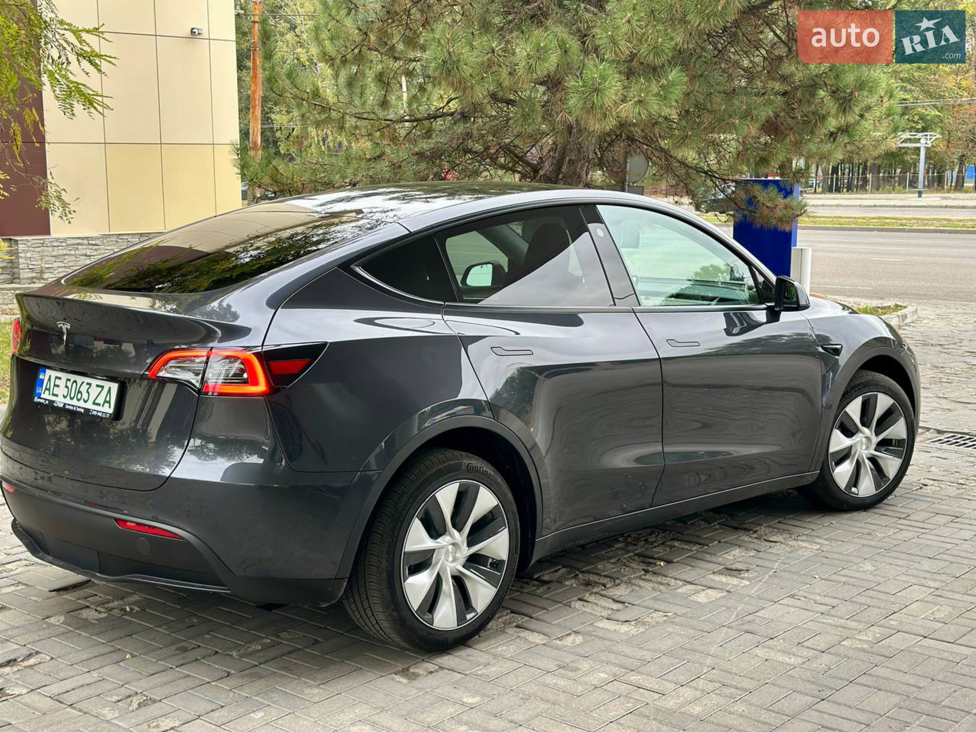 2024 Tesla Model Y - мініатюра 7