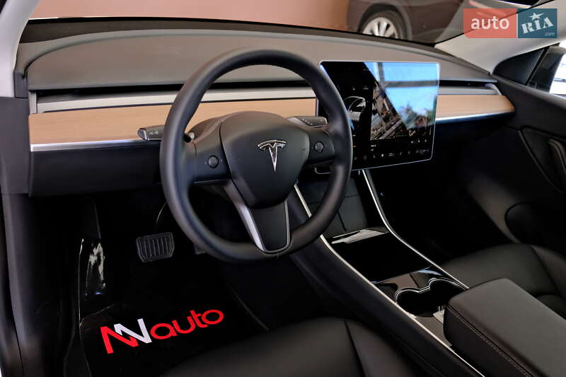 Внедорожник / Кроссовер Tesla Model Y 2020 в Одессе