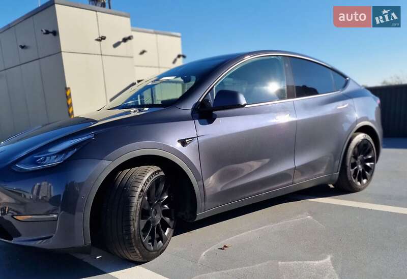 Внедорожник / Кроссовер Tesla Model Y 2021 в Киеве