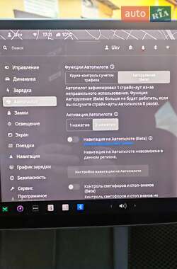 Внедорожник / Кроссовер Tesla Model Y 2021 в 