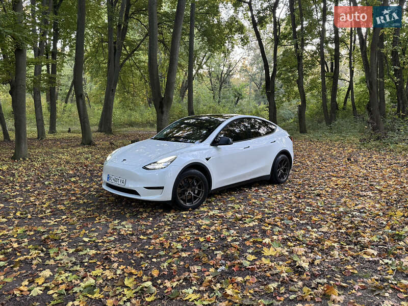 Внедорожник / Кроссовер Tesla Model Y 2022 в Тернополе фото 10 Внедорожник / Кроссовер Tesla Model Y 2022 в Тернополе