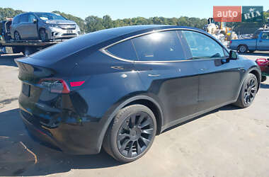 Внедорожник / Кроссовер Tesla Model Y 2022 в 