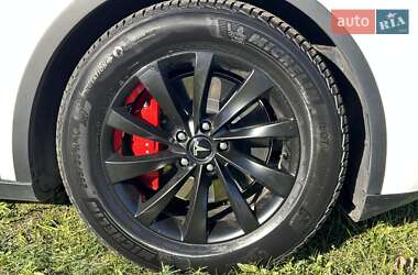 Внедорожник / Кроссовер Tesla Model Y 2022 в 
