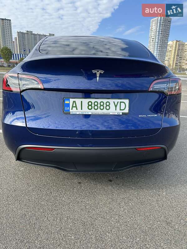 Позашляховик / Кросовер Tesla Model Y 2023 в Києві