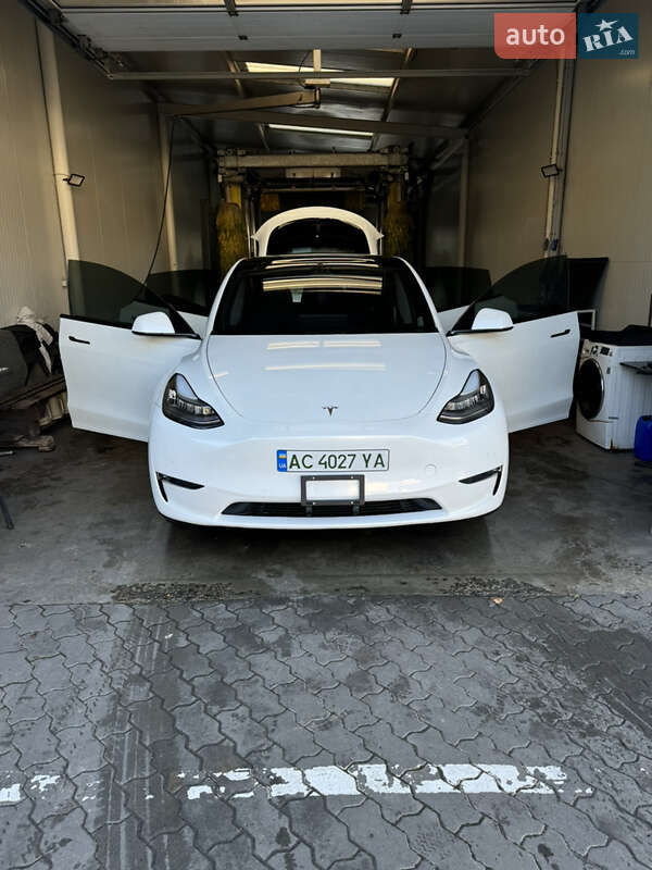 Позашляховик / Кросовер Tesla Model Y 2020 в Луцьку