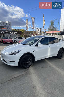 Позашляховик / Кросовер Tesla Model Y 2023 в Києві