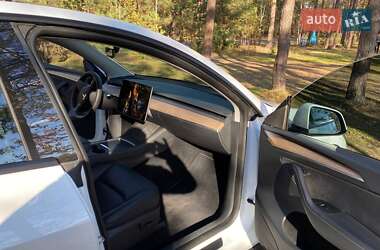 Позашляховик / Кросовер Tesla Model Y 2023 в 