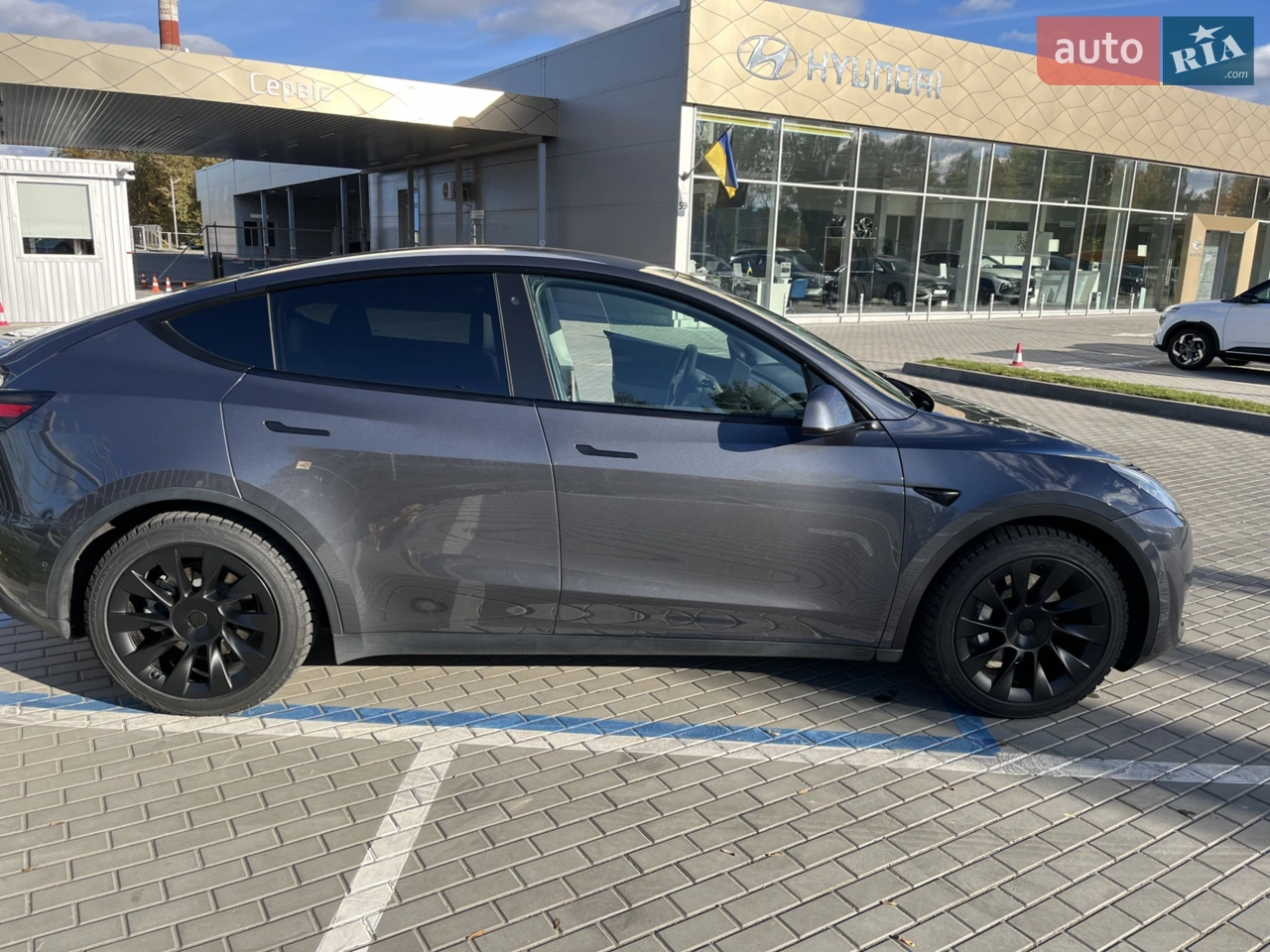 2020 Tesla Model Y - мініатюра 21