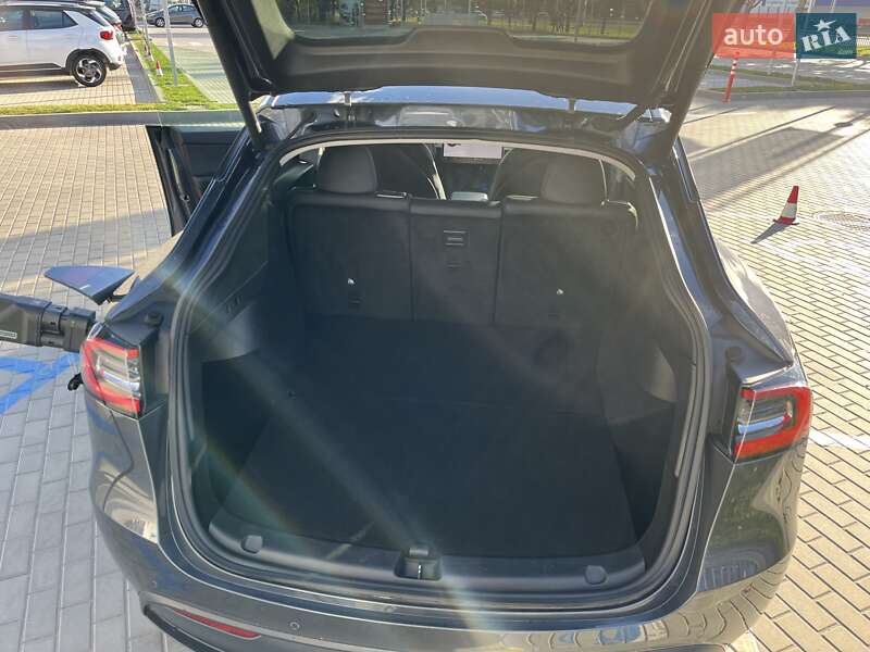 Внедорожник / Кроссовер Tesla Model Y 2021 в Днепре