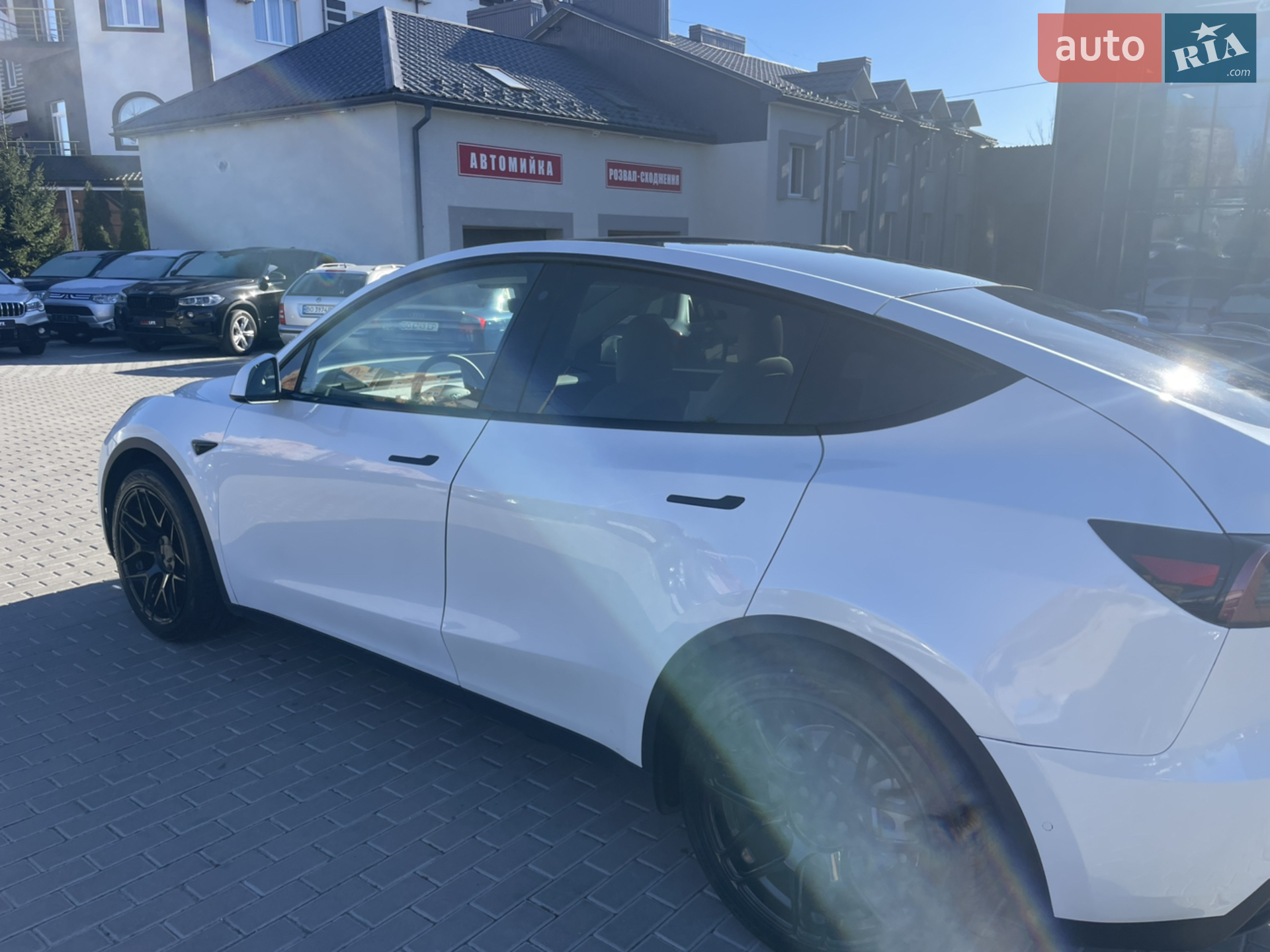 2020 Tesla Model Y - мініатюра 5