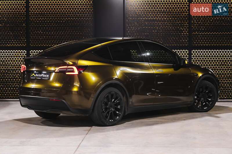Позашляховик / Кросовер Tesla Model Y 2021 в Луцьку